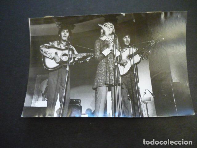 Photos of Singers: J.J.Y. CONJUNTO MUSICAL ANTIGUA FOTOGRAFIA 12 X 17 CM