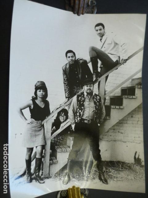 Fotos de Cantores: THE FITH DIMENSION CONJUNTO MUSICAL CANTANTES ANTIGUA FOTOGRAFIA 18 X 24 CM