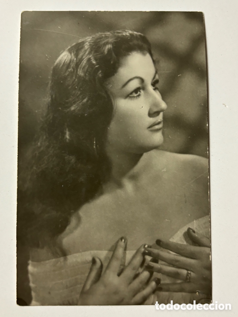 Fotos de Cantantes: Foto original de la vedette Mari Carmen Grande