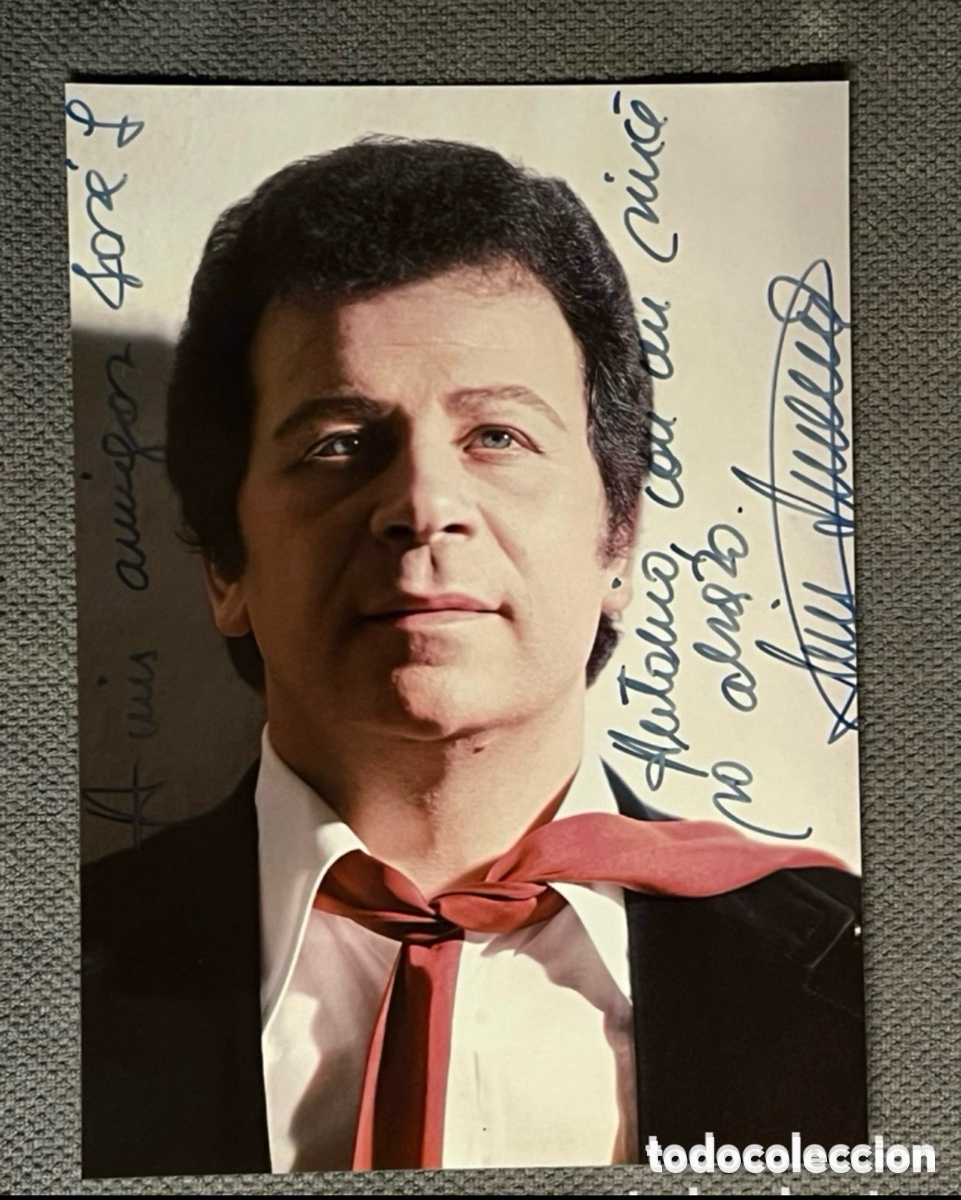 Fotos von Musikern: LUIS LUCENA. Cantante Valenciano. Fotograf&iacute;a Autografo Original (h.1970?) Medidas: 28 x 40 cm.