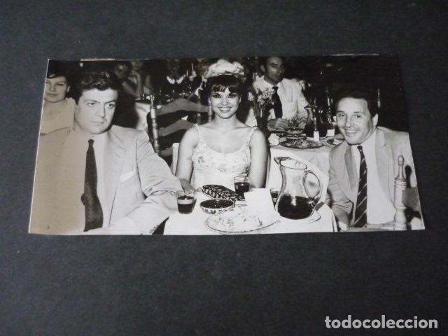 Fotos de Cantores: ROSA MORENA CANTANTE CON WALTER TORREBRUNO ANTIGUA FOTOGRAFIA 6 X 18 CM