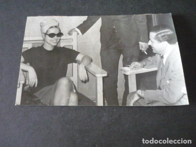 Fotos de Cantores: ROSA MORENA CANTANTE EN BADAJOZ ANTIGUA FOTOGRAFIA 11 X 17 CM