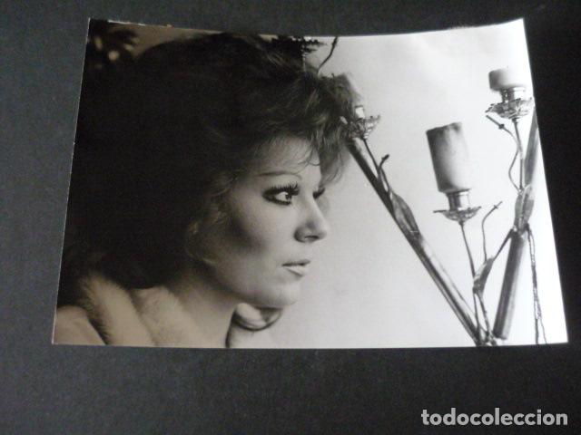 Photos de Chanteurs et Chanteuses: LUCIANA WOLF CANTANTE ANTIGUA FOTOGRAFIA 18 X 12 CM