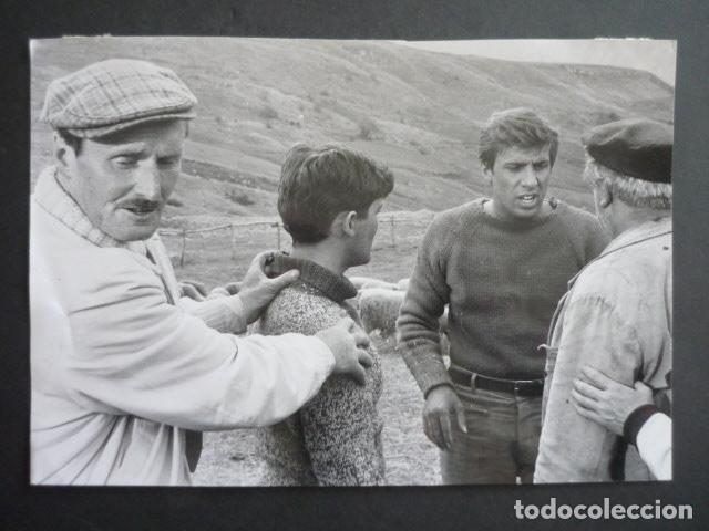 Fotos de Cantantes: ADRIANO CELENTANO CANTANTE ANTIGUA FOTOGRAFIA 24 X 18 CM