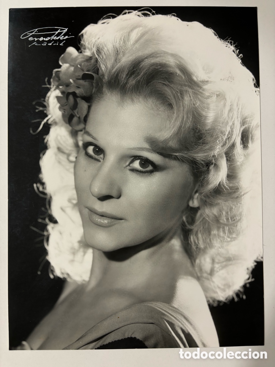Fotos de Cantantes: Foto original de Carmen Flores foto P&eacute;rez de Leon Madrid M