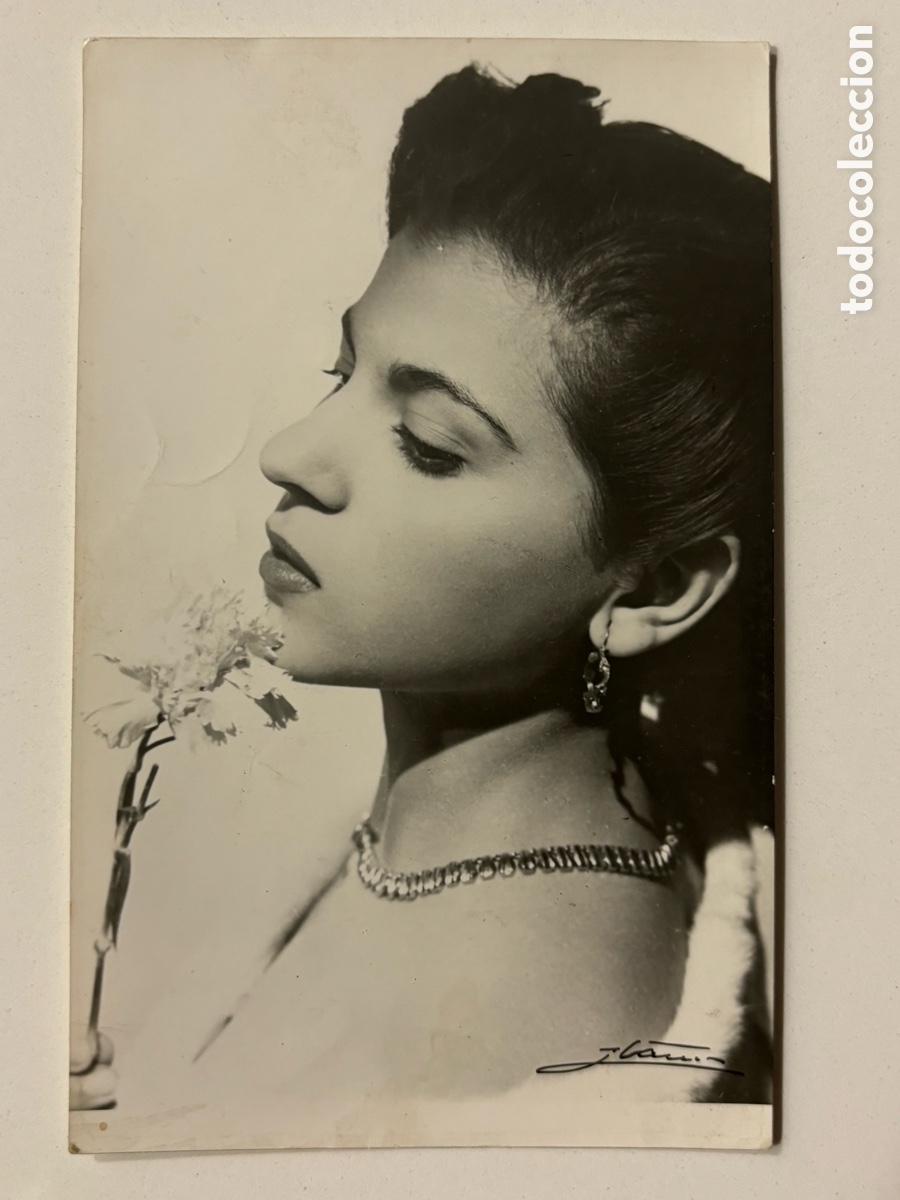 Fotos de Cantantes: Foto original de Carmen Flores M