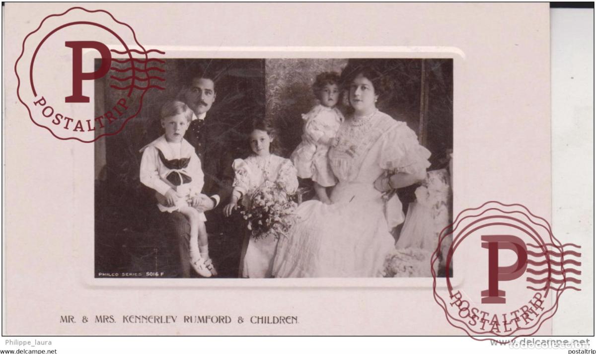 Photos de Chanteurs et Chanteuses: MR & MRS KENNERLEY RUMFORD & CHILDREN 1910