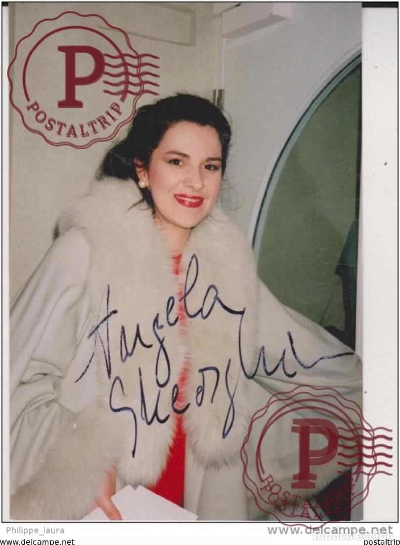 Fotos de Cantantes: gheorghiu Angela scare color sp by Fayer origional signature