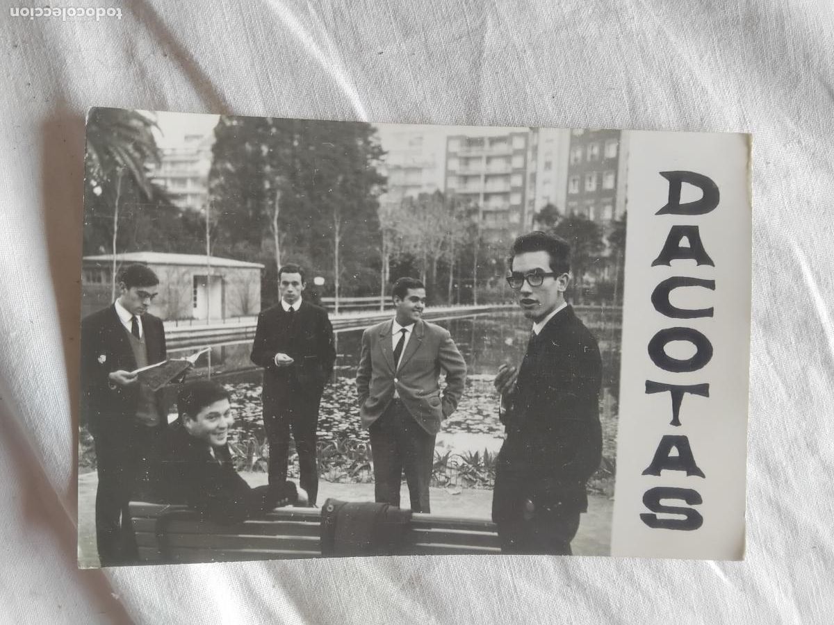 Fotos de Cantantes: DACOTAS. FOTO PUBLICITARIA DEL GRUPO. OFICINA INTERNACIONAL DEL ESPECTACULO. D. CANALS. 15 X 10 CM.