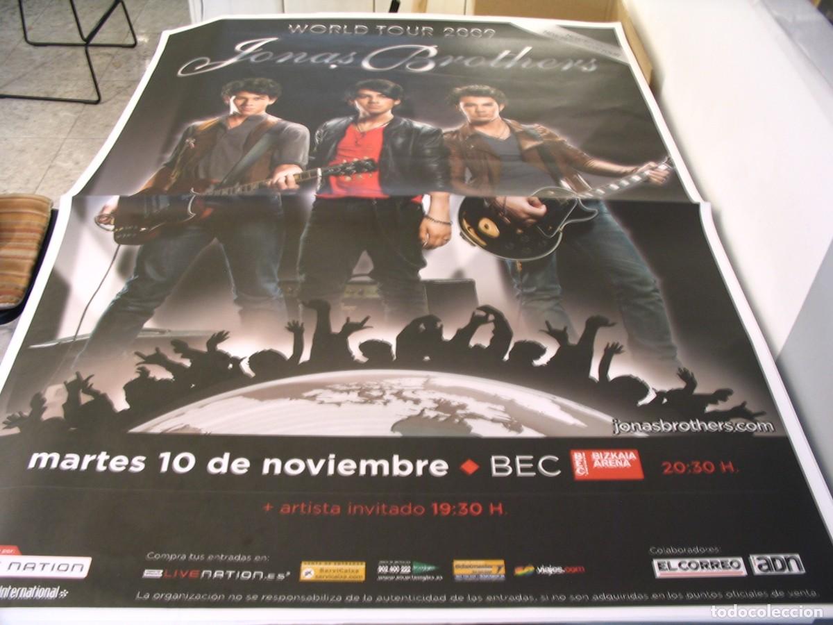Fotos de Cantantes: JONAS BROTHERS CARTEL ORIGINAL 2009 Espa&ntilde;a TOUR 140x100 26 B