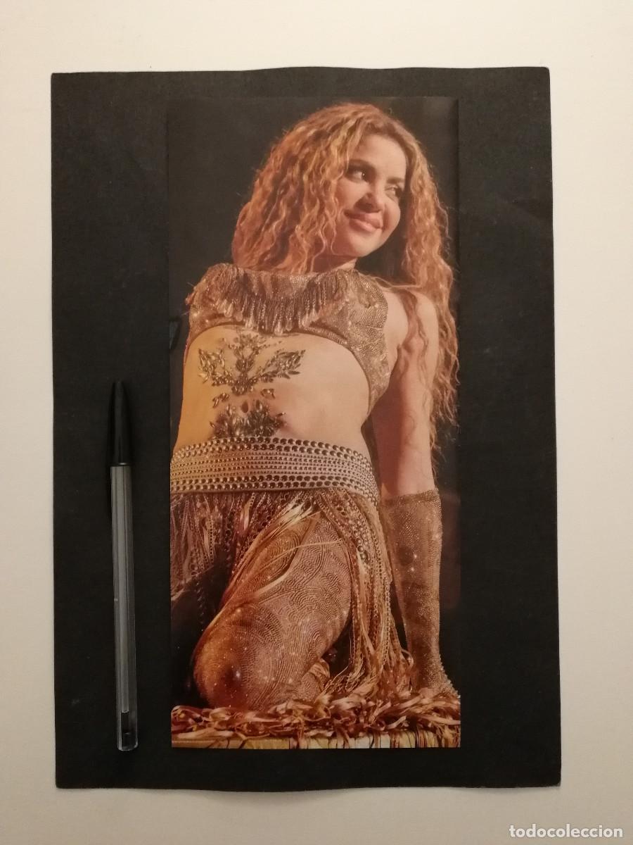 Fotos de Cantantes: LAMINA ACARTONADA - SHAKIRA