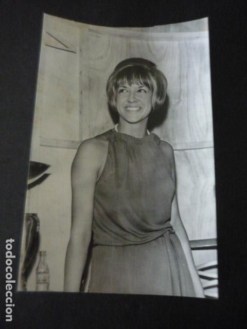 Fotos de Cantantes: WILMA GOICH CANTANTE IITALIANA EN BARCELONA ANTIGUA FOTOGRAFIA 12 X 18 CM