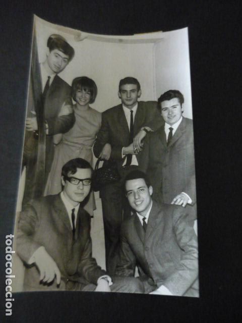 Fotos de Cantantes: WILMA GOICH CANTANTE CON LOS EXTRA&Ntilde;OS CONJUNTOS MUSICAL ANTIGUA FOTOGRAFIA 12 X 18 CM