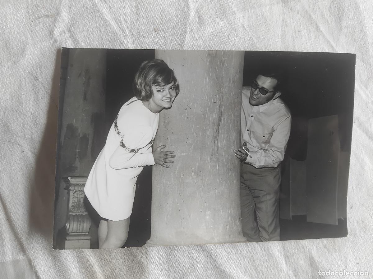 Fotos de Cantantes: FOTOGRAFIA DE BETINA Y LUIS MIGUEL JUGANDO AL ESCONDITE. REPORTAJES INTERNACIONALES MAITE MAINE.