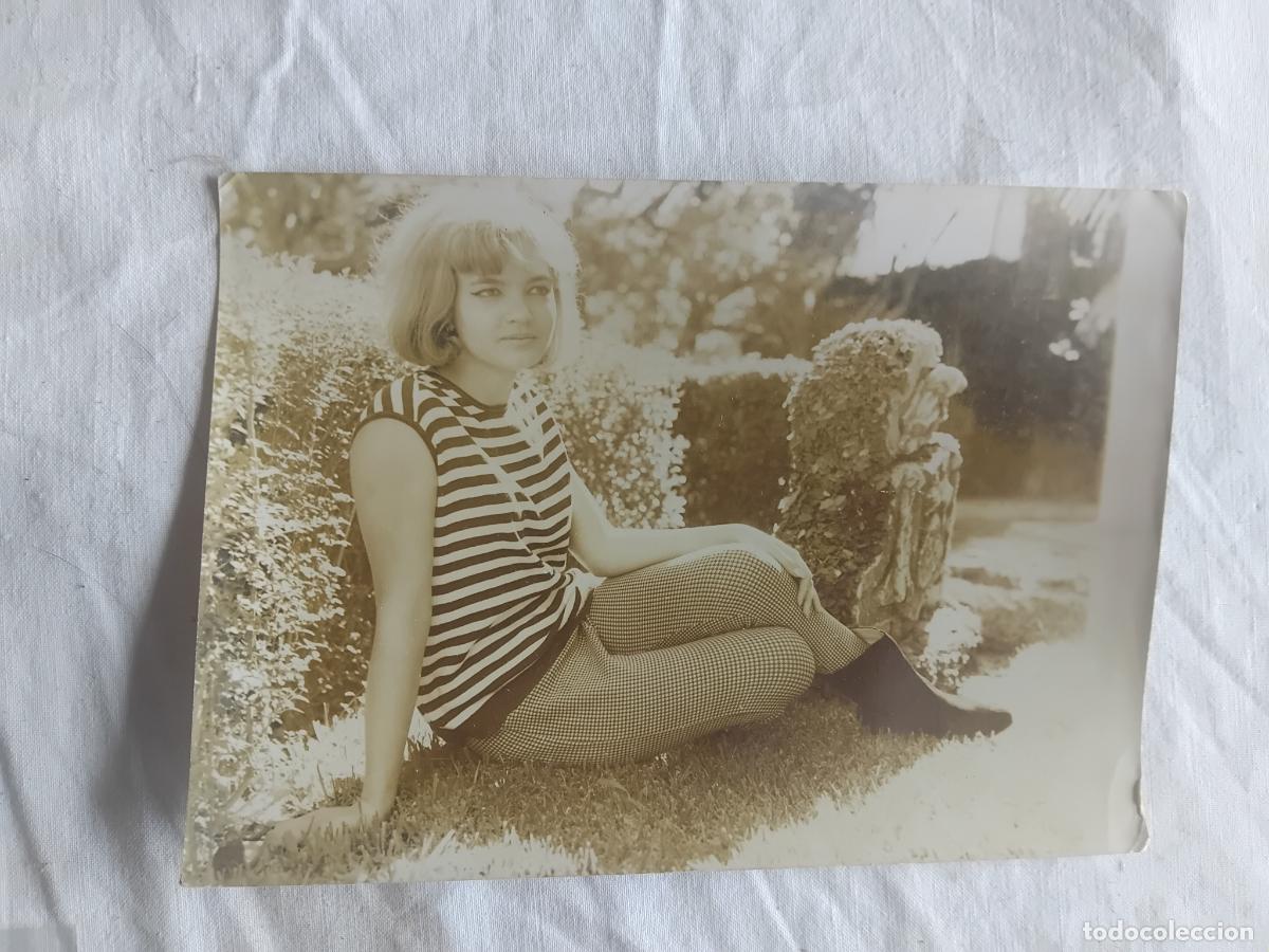 Fotos de Cantantes: FOTOGRAFIA DE BETINA. 18 X 13 CM