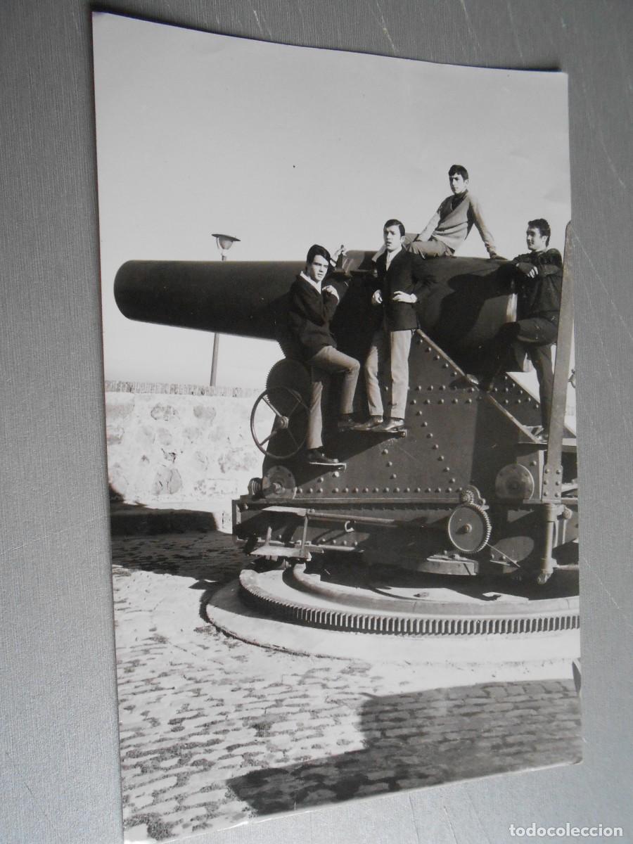 Fotos de Cantantes: Foto de Los MARSHALL de 11,7 x 18 cm.