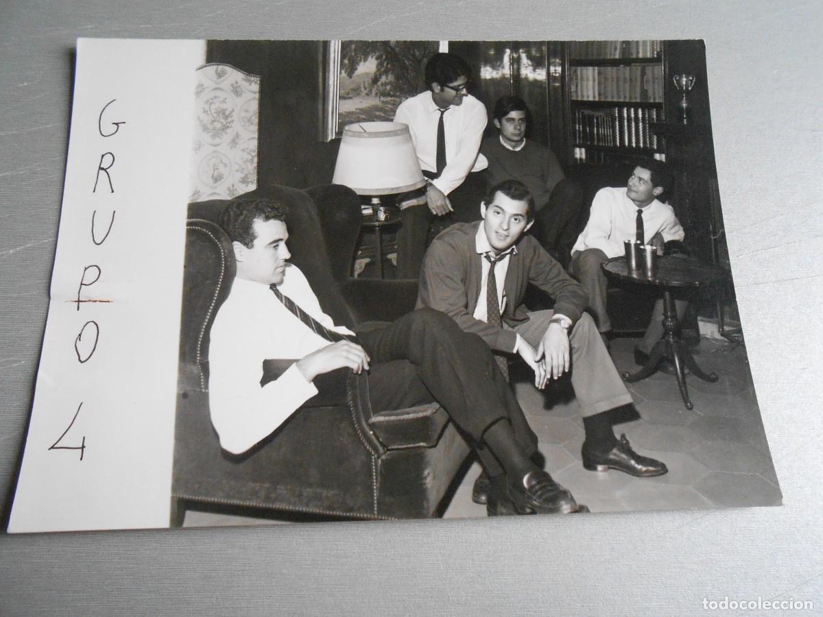 Fotos de Cantantes: Foto de GRUPO 4 de 18 x 13 cm. 6
