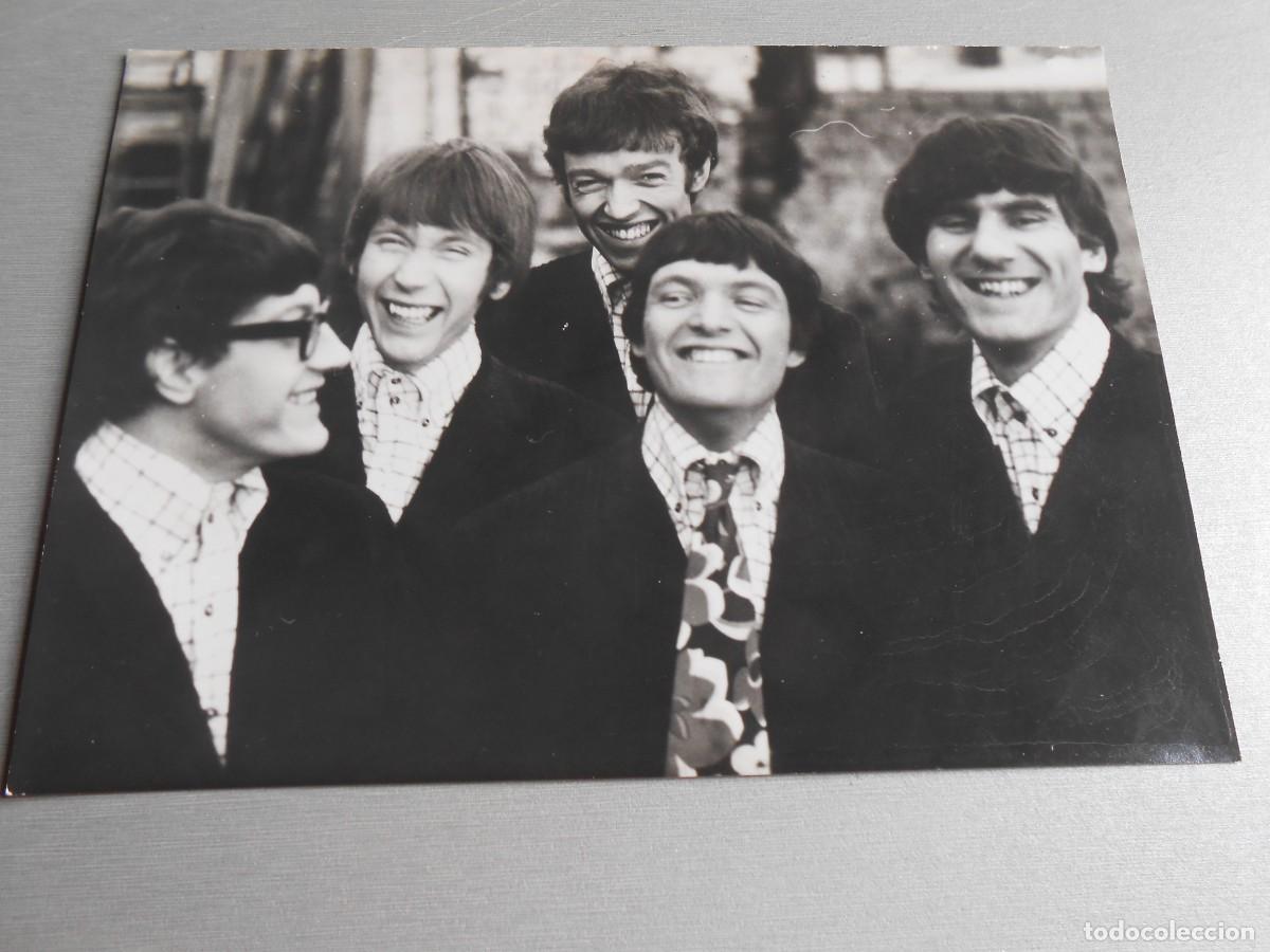 Fotos de Cantantes: Foto de The HI-FIS de 18 x 13 cm.