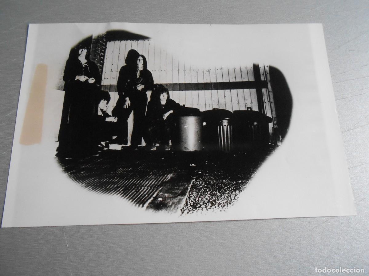 Fotos de Cantantes: Foto de BACK STREET BAND de 18 x 12 cm.