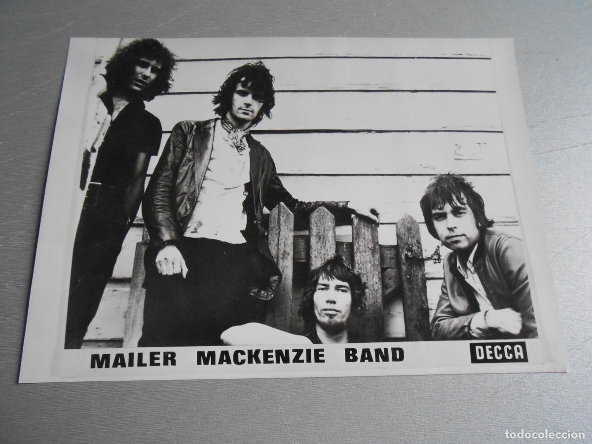 Fotos de Cantantes: Foto de MAILER MACKENZIE BAND de 18 x 13 cm.