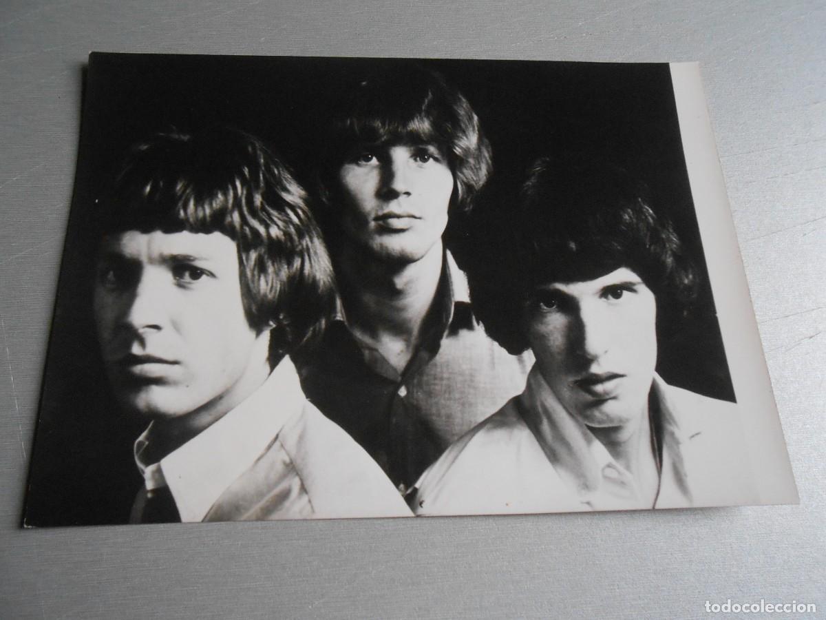 Fotos de Cantantes: Foto de THE WALKER BROTHERS de 18 x 13 cm.