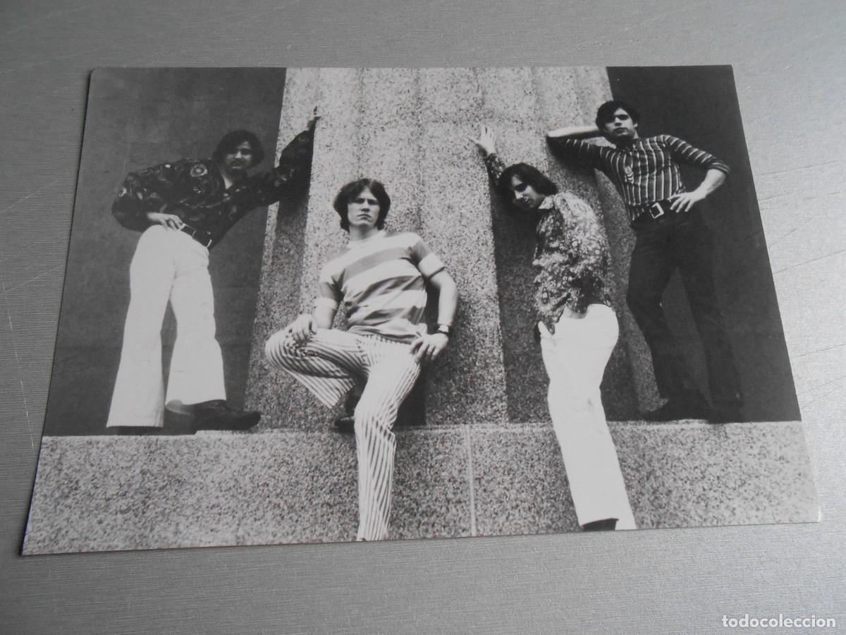 Fotos de Cantantes: Foto de THE RUGBYS de 18 x 12,5 cm.