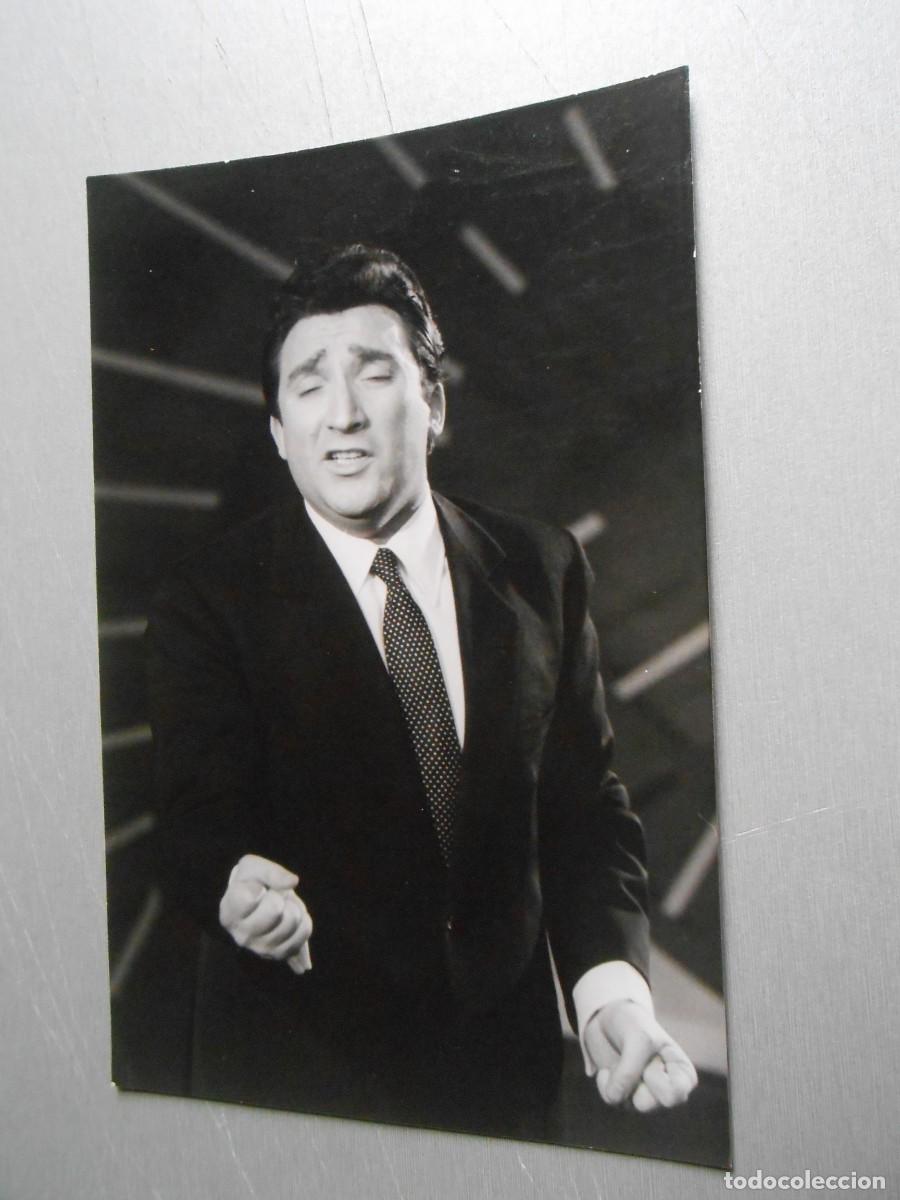 Foto di Cantanti: Foto de TONY DALLARA de 12 x 18 cm. - 1