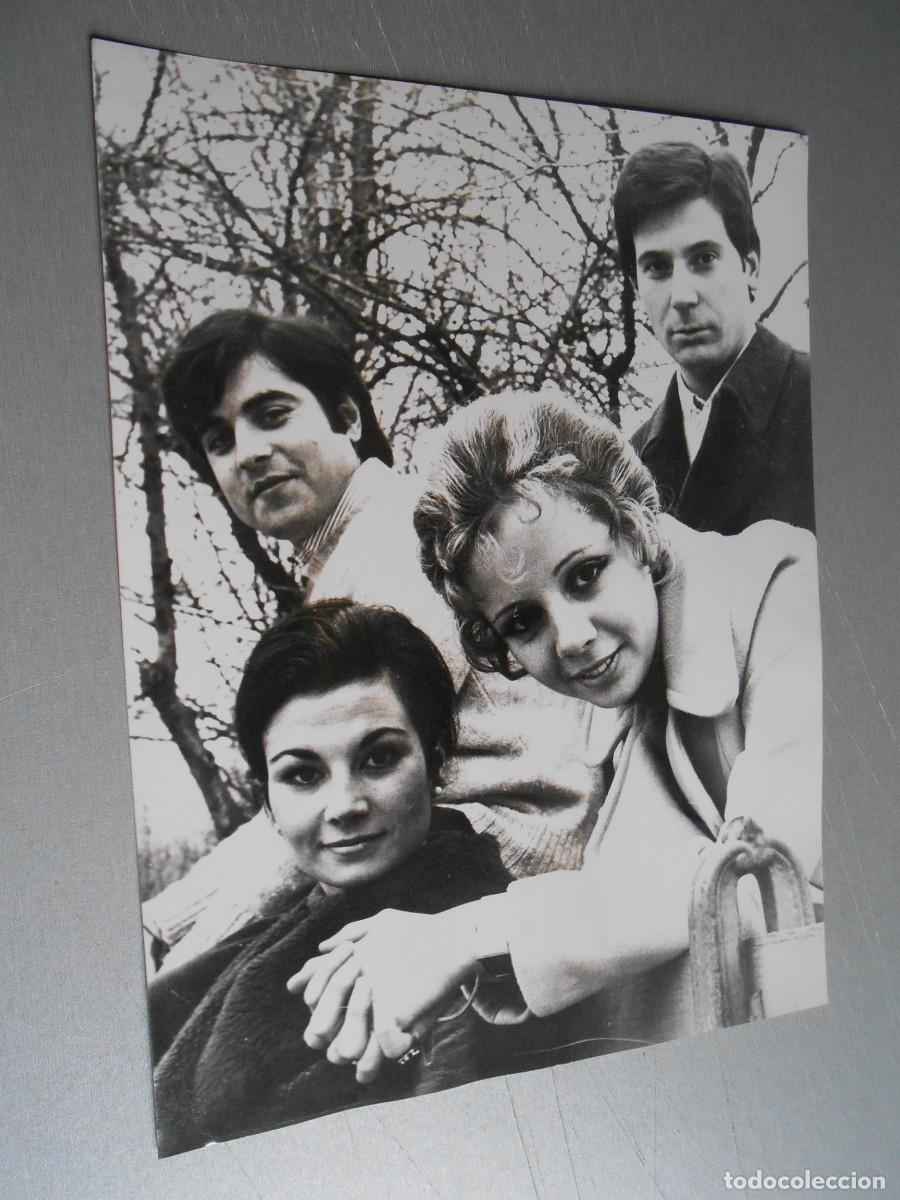 Fotos de Cantantes: Foto de VOCES AMIGAS, de 18 x 24 cm.