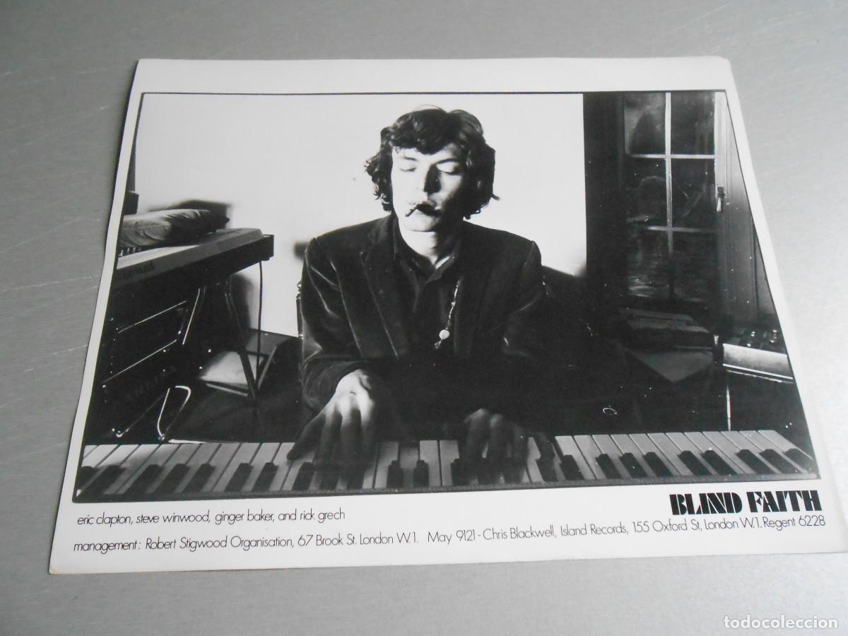 Fotos de Cantantes: Foto de - BLIND FAITH - STEVE WINWOOD -, de 24 x 18 cm.
