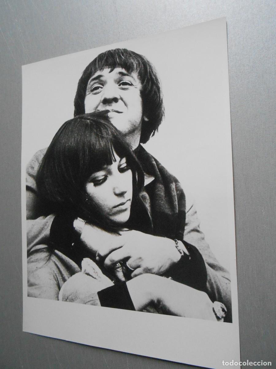 Fotos de Cantantes: Foto de - SONNY & CHER -, de 18 x 24 cm.