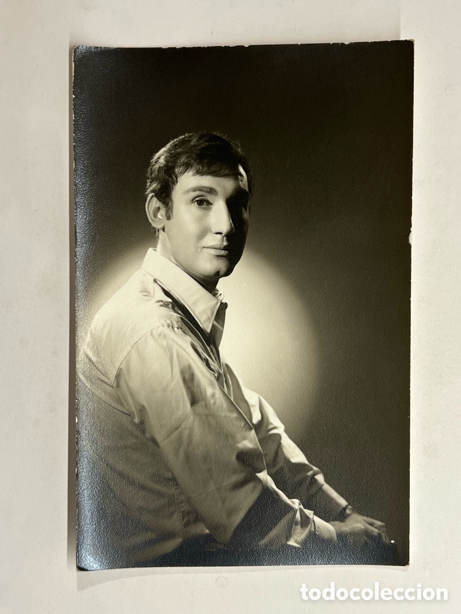 Fotos de Cantantes: ALEJANDRO VARGAS.. la nueva voz de la Canci&oacute;n Espa&ntilde;ola&hellip; Studio Luis, Zaragoza (h.1960?)
