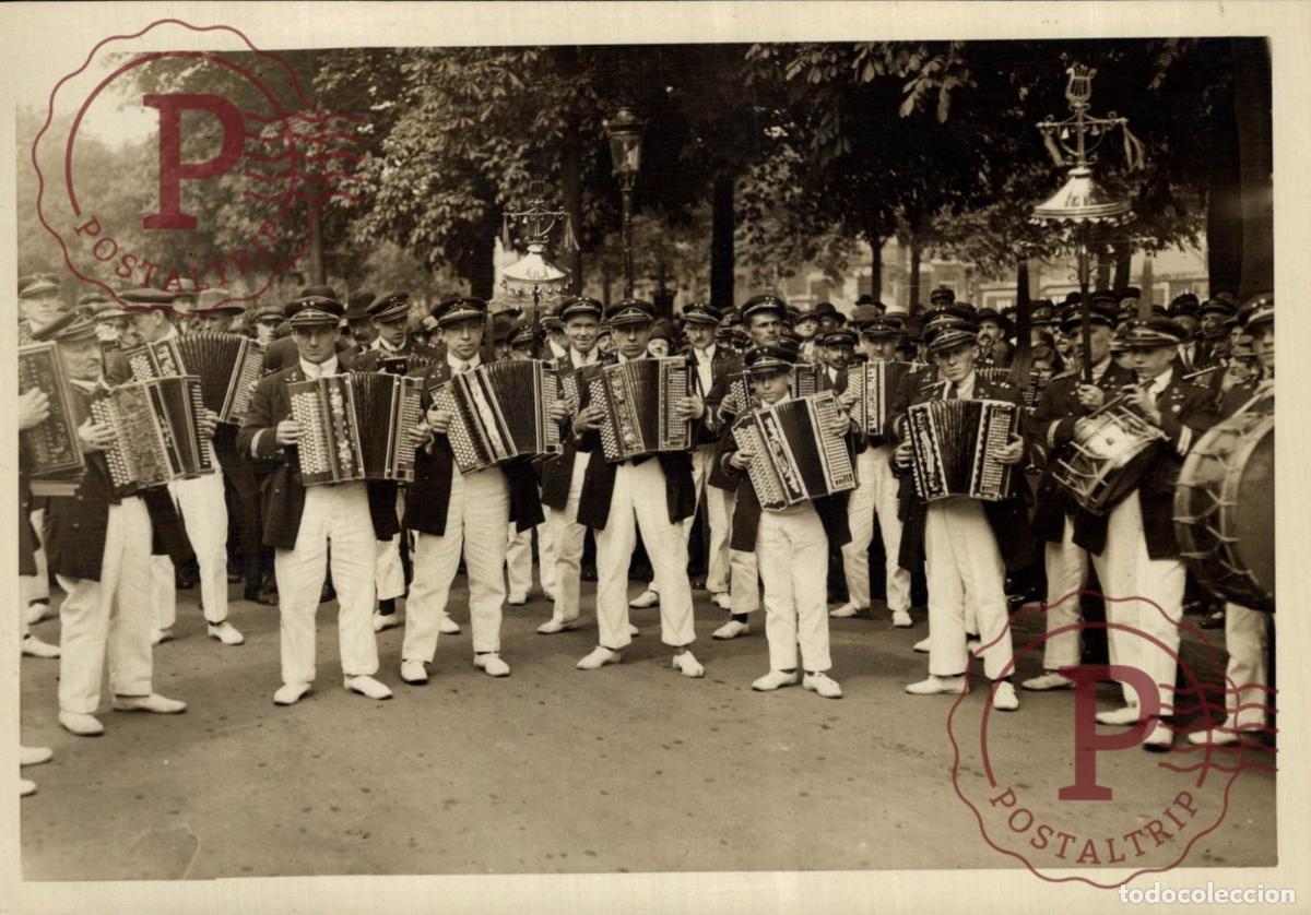 Fotos de Cantantes: CONCOURS INTERNATIONAL DE MUSIQUE DE LILLE BELGIQUE ACCORDEON 18*13CM MUSICA MUSIQUE MUSIC MUZIEK