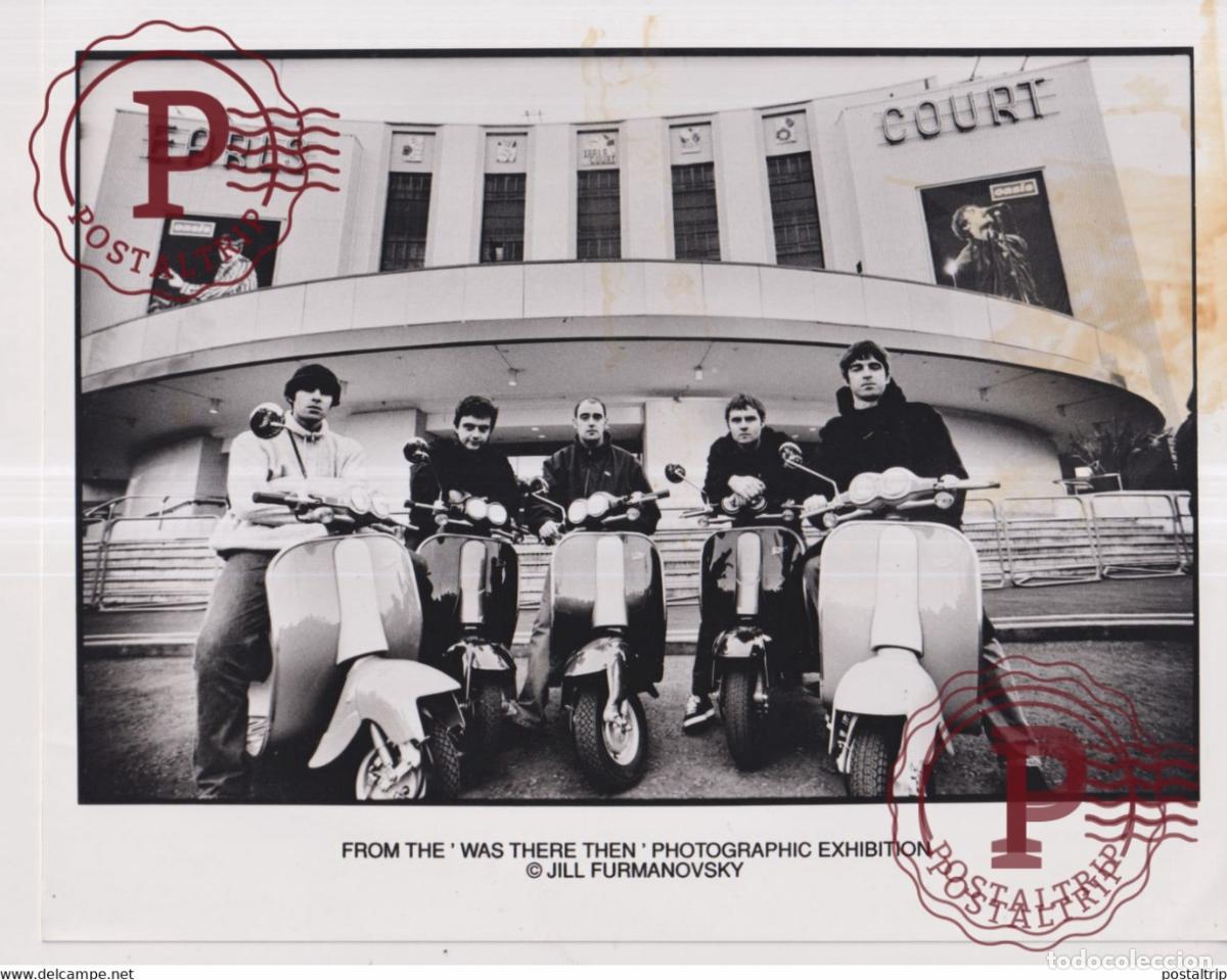 Fotos de Cantantes: EARLS COURT FRON THE WAS THERE TEN PHOTOGRAPHIC EXHIBITION JULL FURMANOVSKY 25X20CM MUSICA MUSIQ