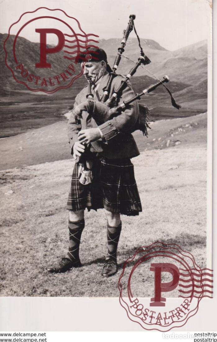 Foto di Cantanti: ANGUS MACKINTOSH BAGPIPES 16,5X12CM
