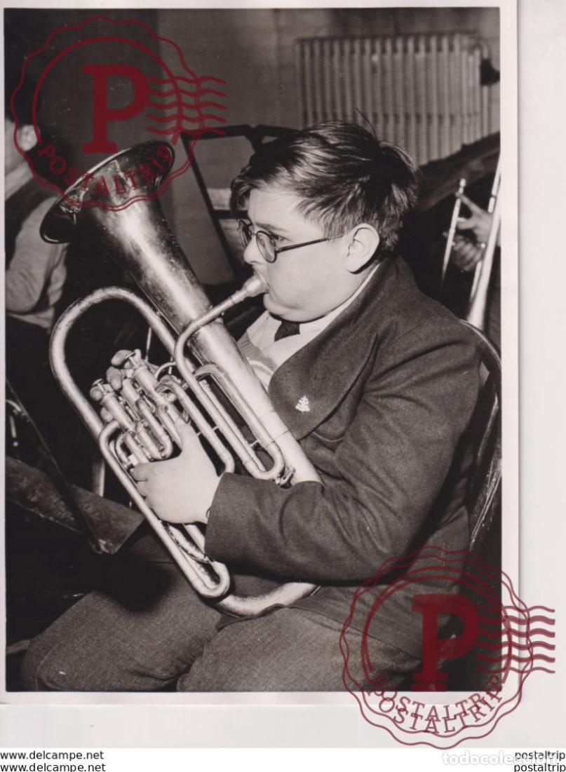 Foto di Cantanti: LONDON. PRACTISING FOR ALBERT HALL FESTIVAL. 20,5X15CM. MUSICA MUSIC MUSIQUE MUZIEK