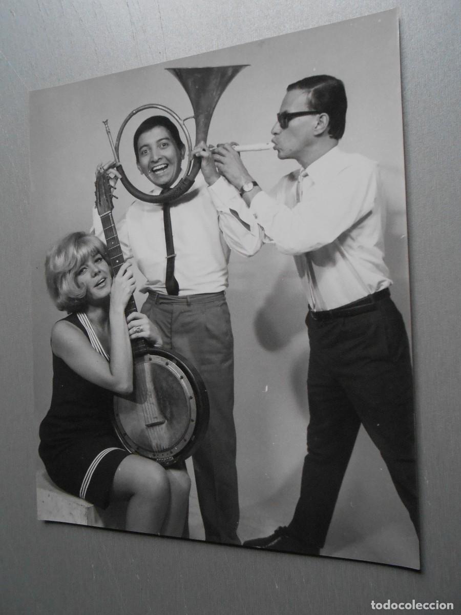Fotos de Cantantes: Foto de - LOS 3 SUDAMERICANOS -, de 18 x 22 cm.