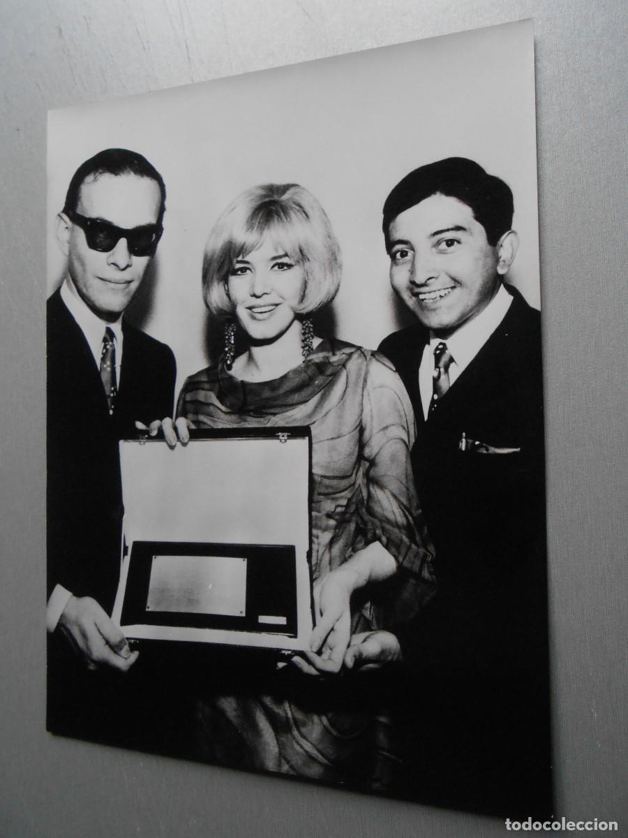 Fotos de Cantantes: Foto de - LOS 3 SUDAMERICANOS -, de 18 x 24 cm.
