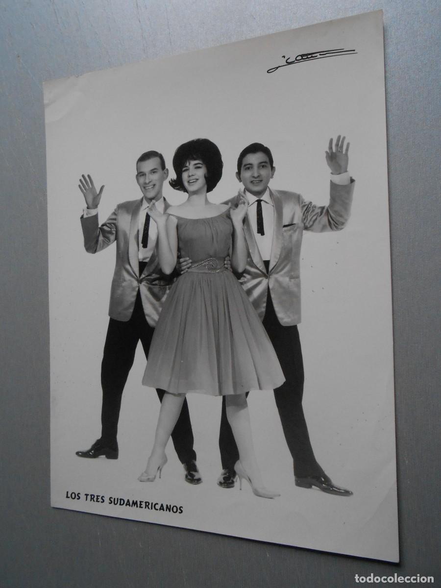 Photos de Chanteurs et Chanteuses: Foto de - LOS 3 SUDAMERICANOS -, de 18 x 24 cm.