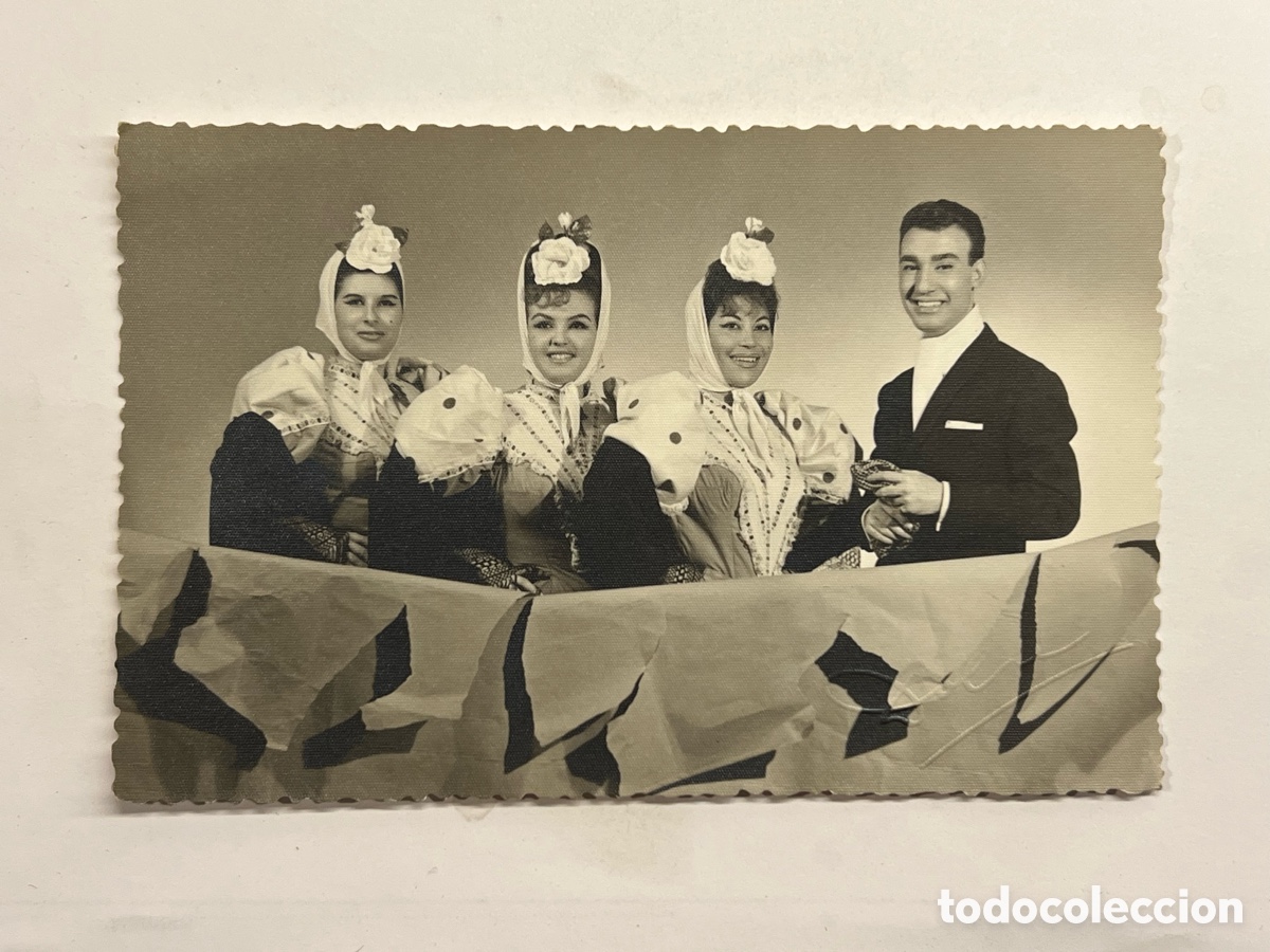 Fotos de Cantantes: ALEJANDRO VARGAS.. la nueva voz de la Canci&oacute;n Espa&ntilde;ola&hellip; Dolcre ? huella fotogr&aacute;fica (h.1960?)