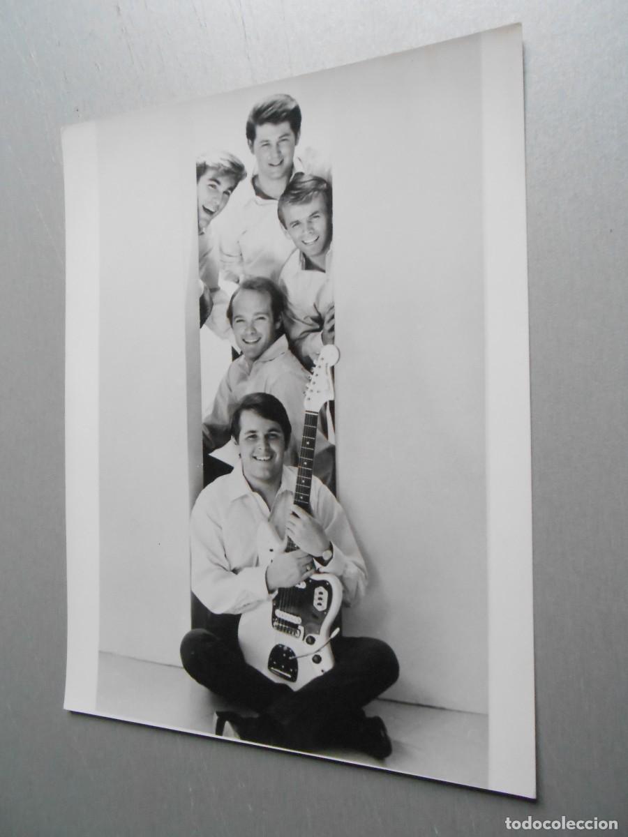 Fotos de Cantantes: Foto de - The BEACH BOYS -, de 18 x 24 cm.