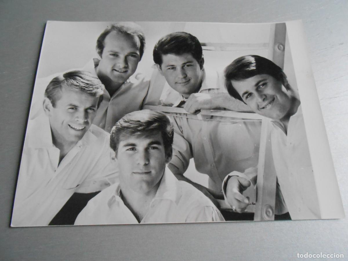 Fotos de Cantantes: Foto de - The BEACH BOYS -, de 24 x 18 cm.