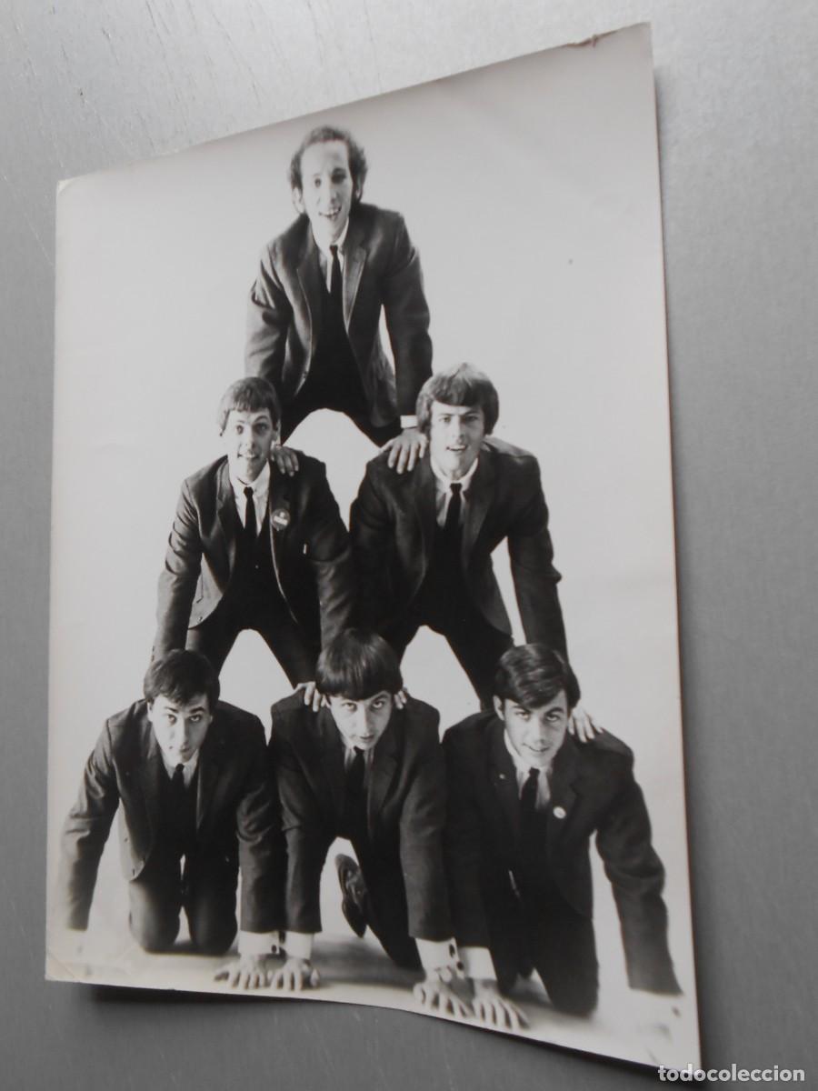 Fotos de Cantantes: Foto de - THE ASSOCIATION -, de 18 x 24 cm.