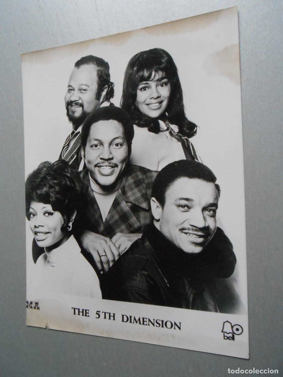 Fotos de Cantantes: Foto de - THE 5th DIMENSION -, de 18 x 24 cm.