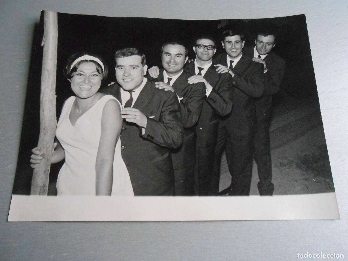 Fotos de Cantantes: Foto de - Los QUANDO&acute;S -, de 24 x 18 cm.