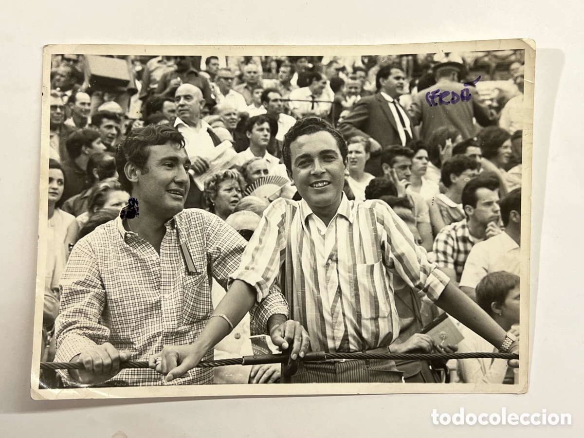 Fotos de Cantantes: ALEJANDRO VARGAS.. y RAFAEL CONDE EL TITI..?tarde en los toros.. Valencia (h.1960?)