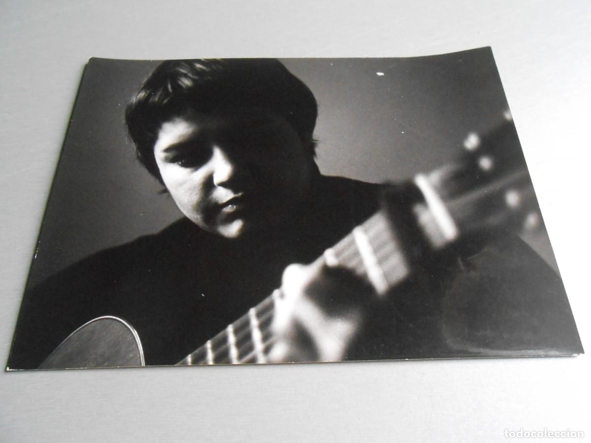 Fotos de Cantantes: Foto de - Elisa SERNA de LA TRAGALA -, de 24 x 18 cm.