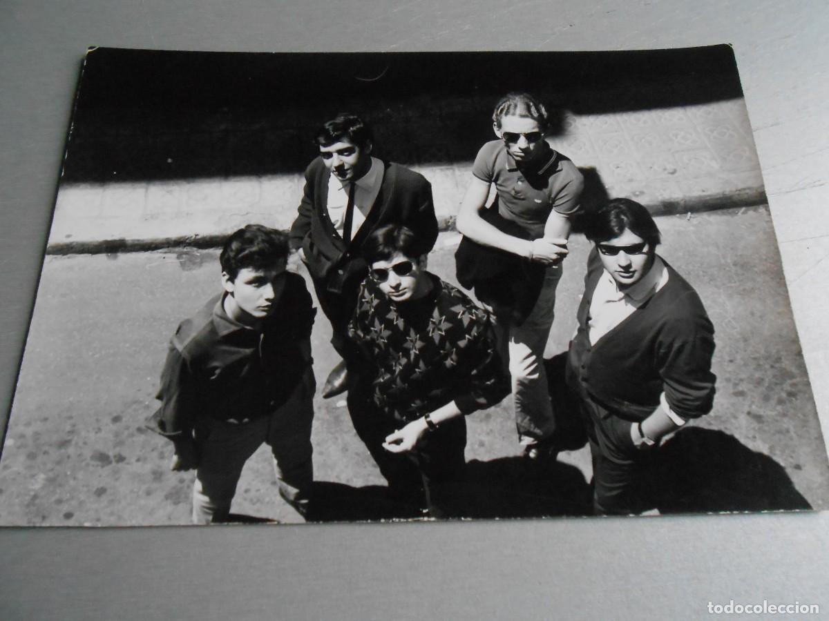 Fotos de Cantantes: Foto de - KIRSH -, de 22 x 15 cm.