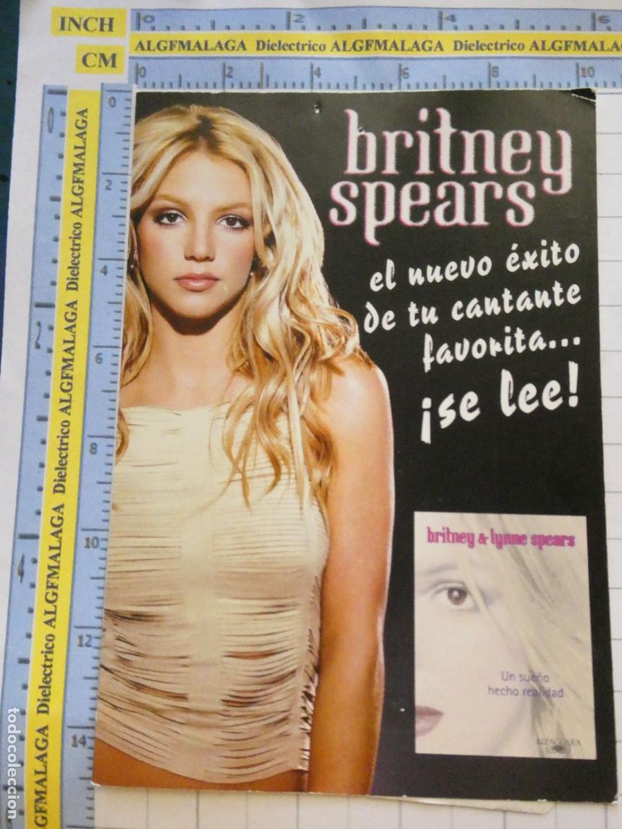 Fotos de Cantantes: POSTAL DE M&Uacute;SICA CANTANTES GRUPOS MUSICALES. LIBRO DE BRITNEY SPEARS. 2700