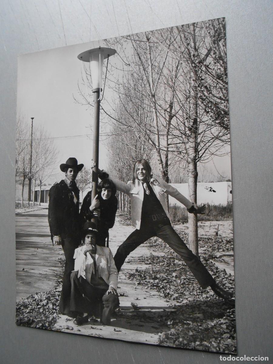 Fotos de Cantantes: Foto de - THE PIPE -, de 18 x 24 cm.