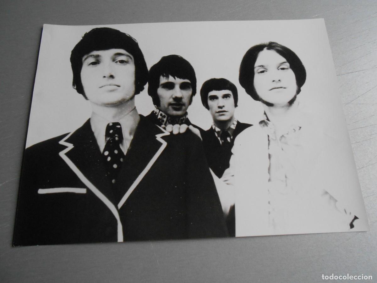 Fotos de Cantantes: Foto de - THE KINKS -, de 24 x 18 cm.